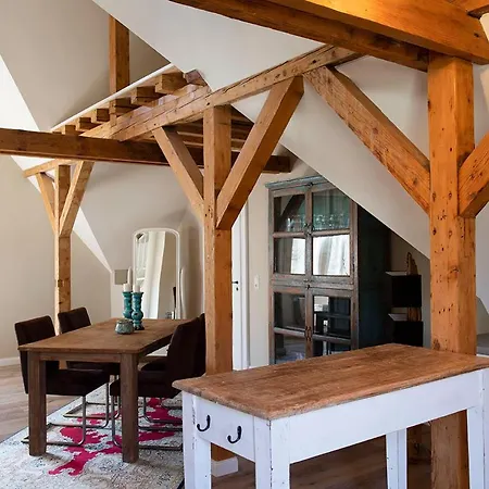 Falkennest * Dhronecken